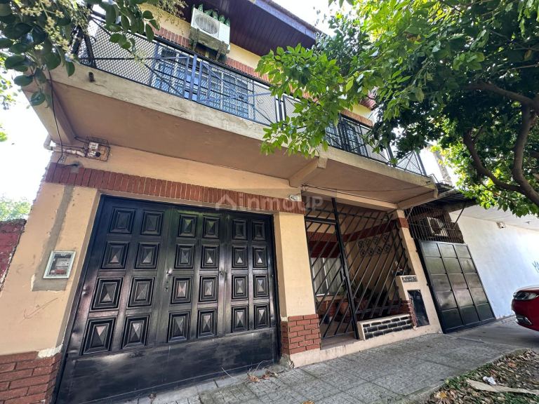P H en Venta en Moron, G.B.A. Zona Oeste