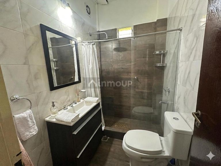 P H en Venta en Moron, G.B.A. Zona Oeste