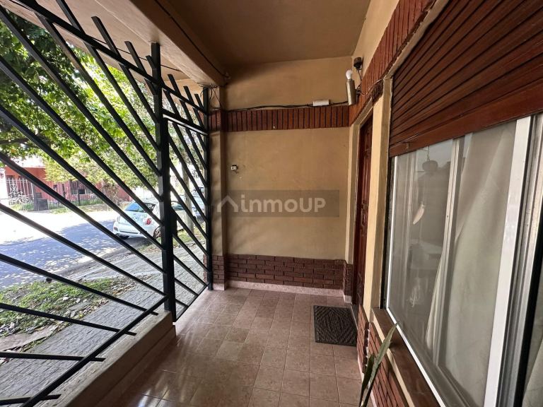 P H en Venta en Moron, G.B.A. Zona Oeste