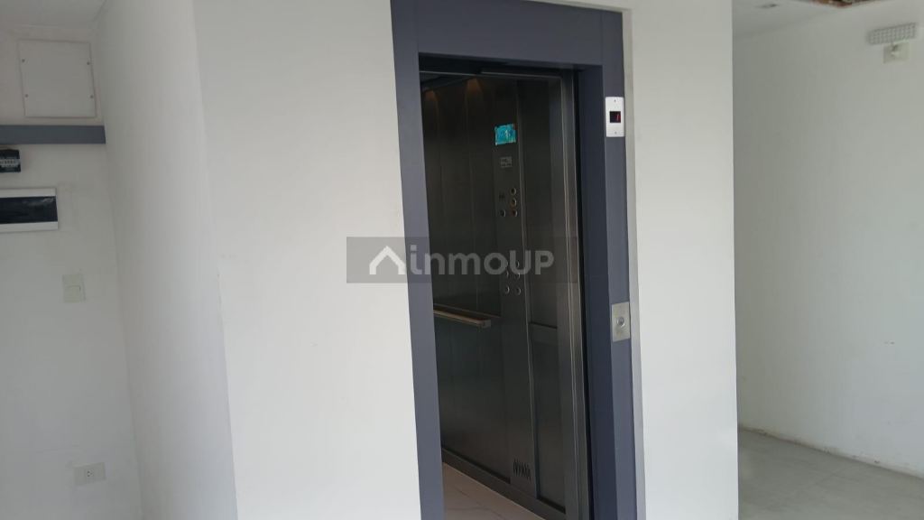 Departamento en Venta en Moron, G.B.A. Zona Oeste
