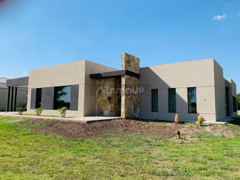 Casa en Venta en Lujan, G.B.A. Zona Oeste