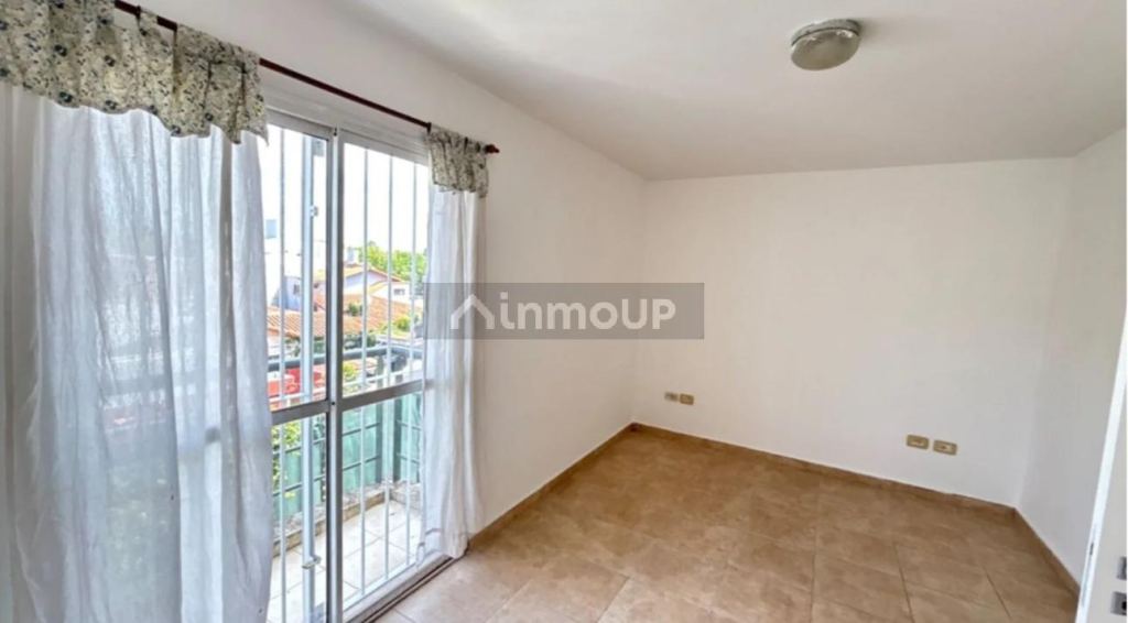 P H en Venta en Merlo, G.B.A. Zona Oeste