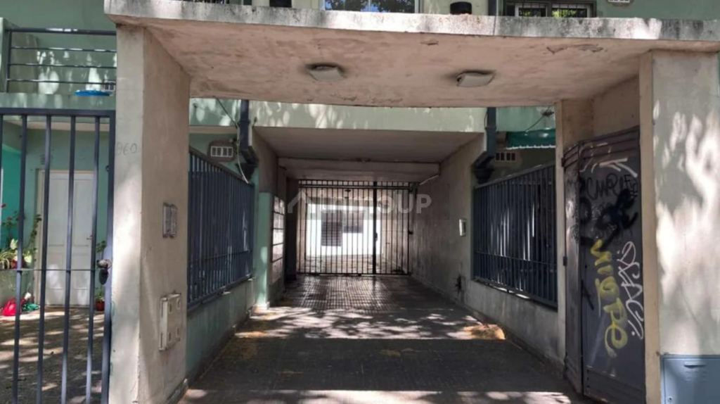 P H en Venta en Merlo, G.B.A. Zona Oeste