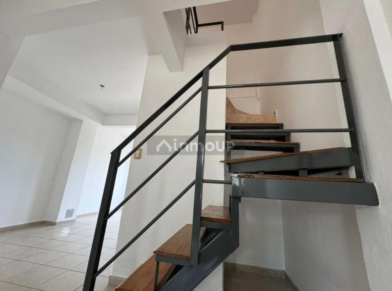P H en Venta en Merlo, G.B.A. Zona Oeste