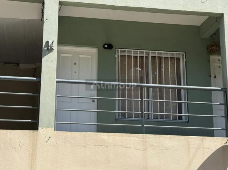 P H en Venta en Merlo, G.B.A. Zona Oeste