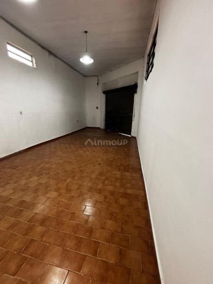 Local Comercial en Alquiler en Ituzaingo, G.B.A. Zona Oeste