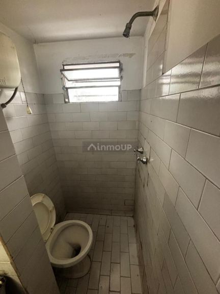 Local Comercial en Alquiler en Ituzaingo, G.B.A. Zona Oeste