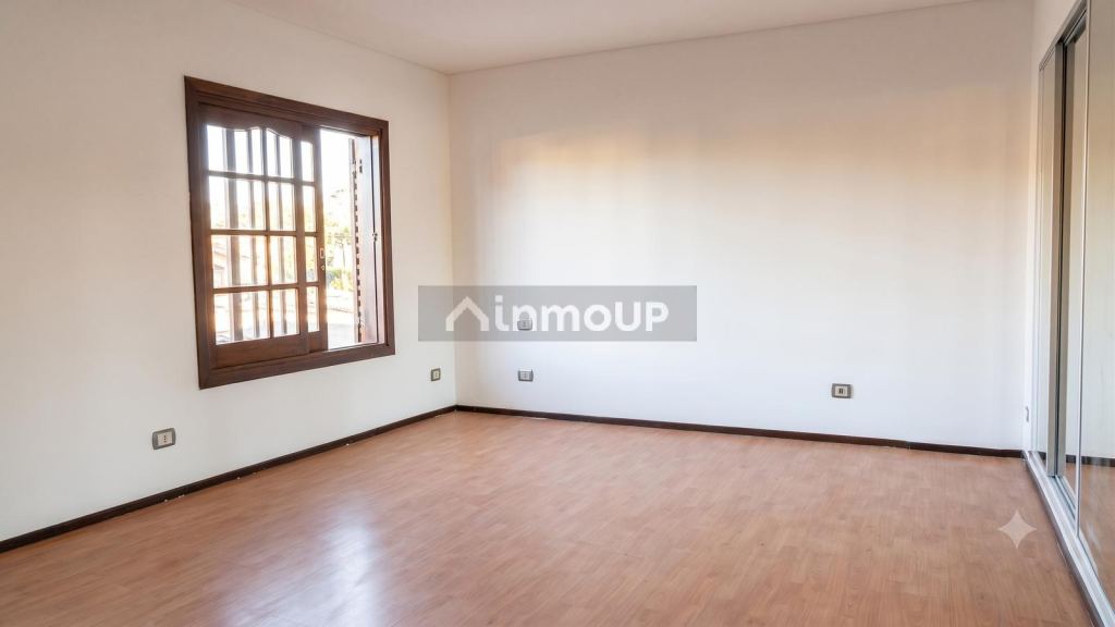 Casa en Venta en Merlo, G.B.A. Zona Oeste