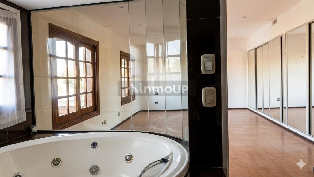 Casa en Venta en Merlo, G.B.A. Zona Oeste