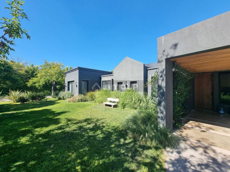 Casa en Venta en San Miguel, G.B.A. Zona Norte