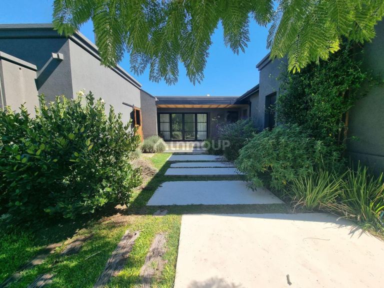 Casa en Venta en San Miguel, G.B.A. Zona Norte