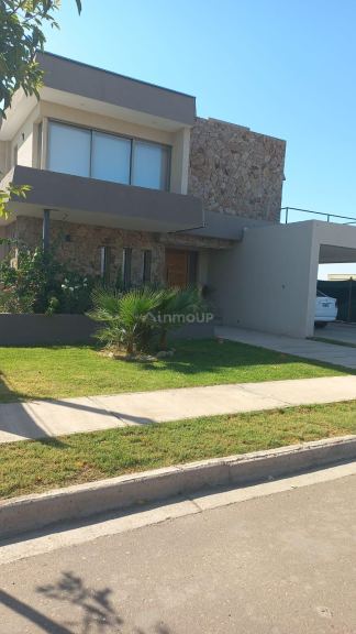 Casa en Alquiler en Lujan de Cuyo, Mendoza