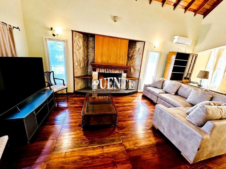 Casa en Alquiler en Esteban Echeverria, G.B.A. Zona Sur