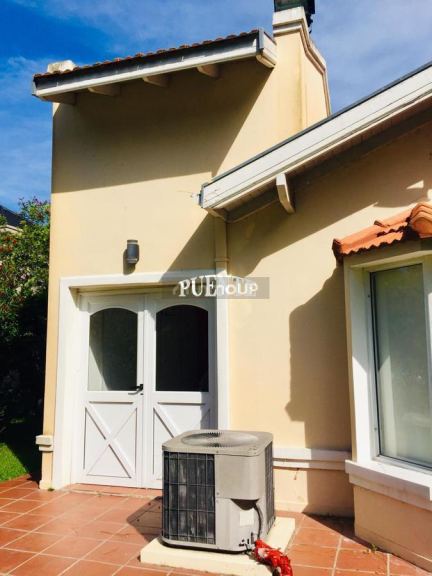 Casa en Venta en Ezeiza, G.B.A. Zona Sur