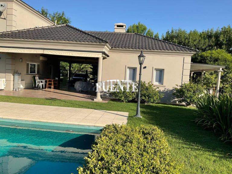 Casa en Venta en San Vicente, G.B.A. Zona Sur