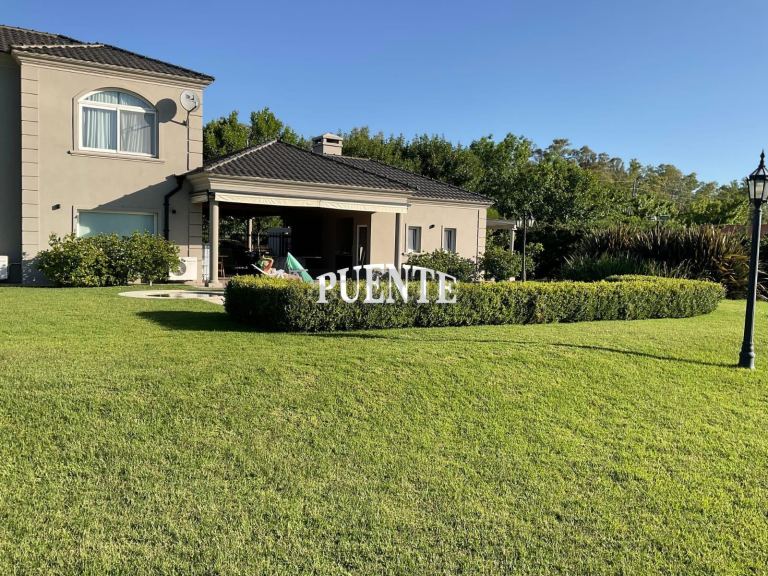 Casa en Venta en San Vicente, G.B.A. Zona Sur