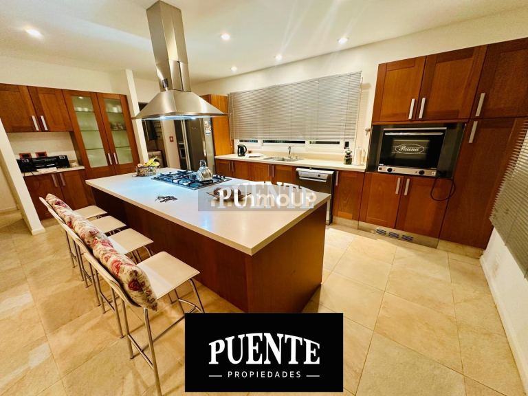 Casa en Venta en San Vicente, G.B.A. Zona Sur
