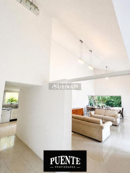 Casa en Venta en Esteban Echeverria, G.B.A. Zona Sur