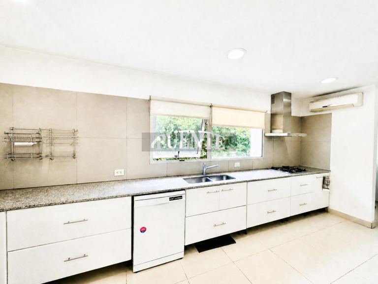 Casa en Venta en Esteban Echeverria, G.B.A. Zona Sur