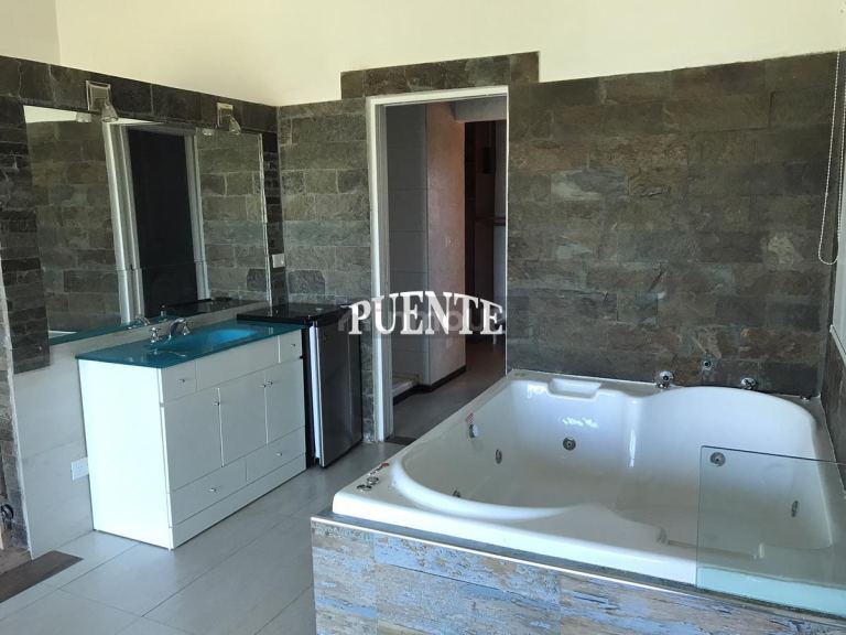 Casa en Alquiler en Esteban Echeverria, G.B.A. Zona Sur