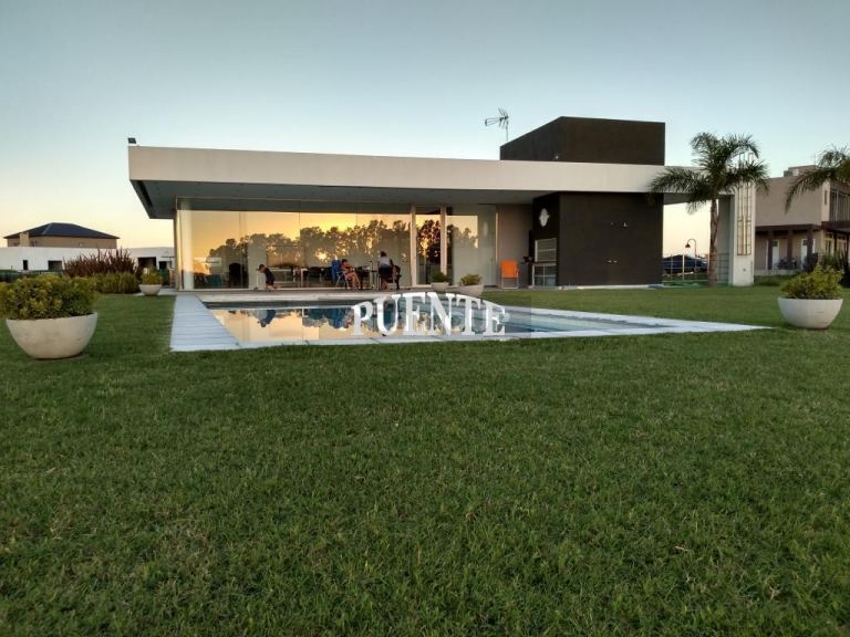 Casa en Venta en Esteban Echeverria, G.B.A. Zona Sur