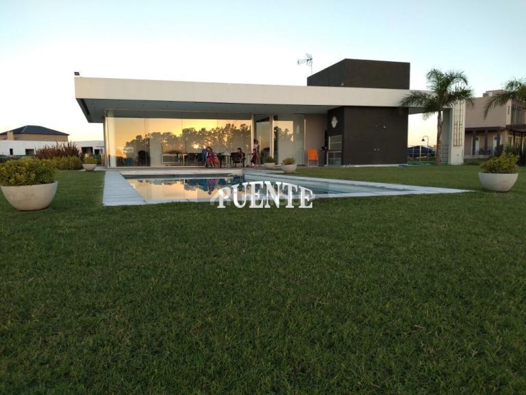 Casa en Venta en Esteban Echeverria, G.B.A. Zona Sur