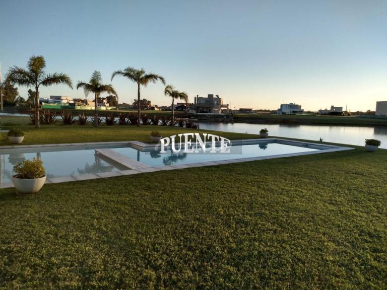 Casa en Venta en Esteban Echeverria, G.B.A. Zona Sur
