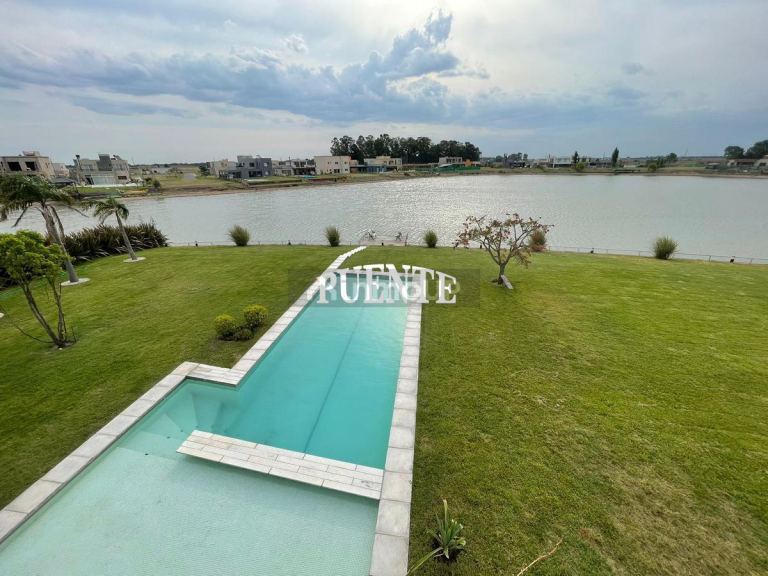 Casa en Venta en Esteban Echeverria, G.B.A. Zona Sur