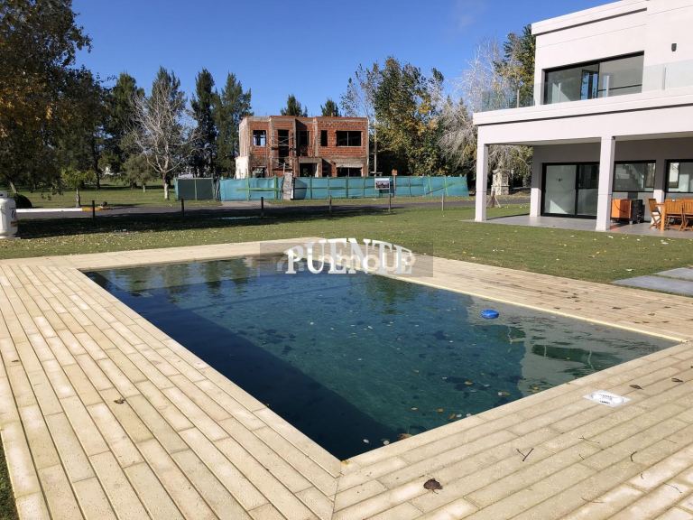 Casa en Venta en San Vicente, G.B.A. Zona Sur