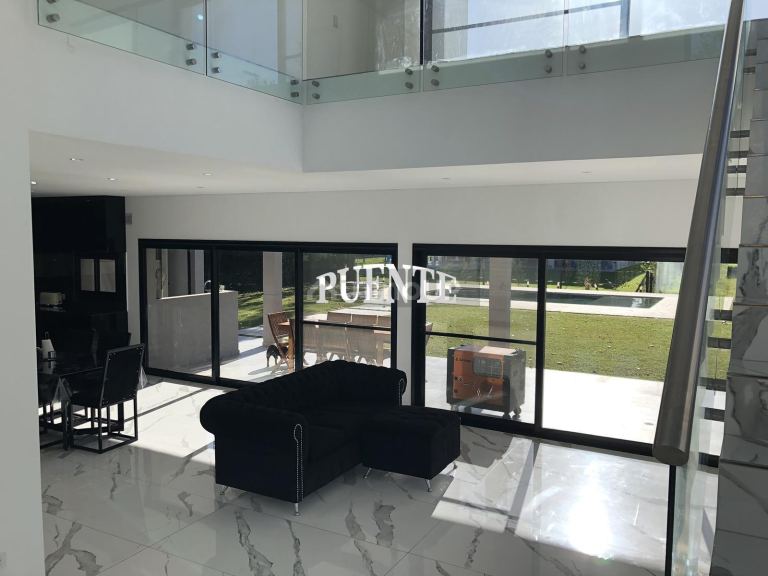 Casa en Venta en San Vicente, G.B.A. Zona Sur