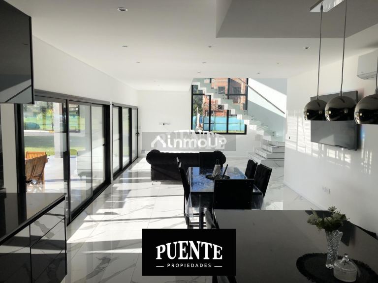 Casa en Venta en San Vicente, G.B.A. Zona Sur