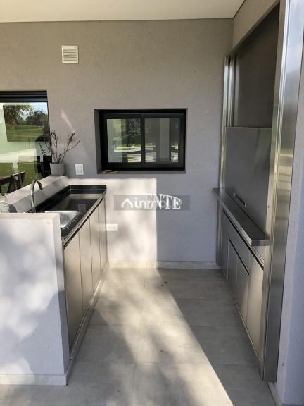 Casa en Venta en San Vicente, G.B.A. Zona Sur