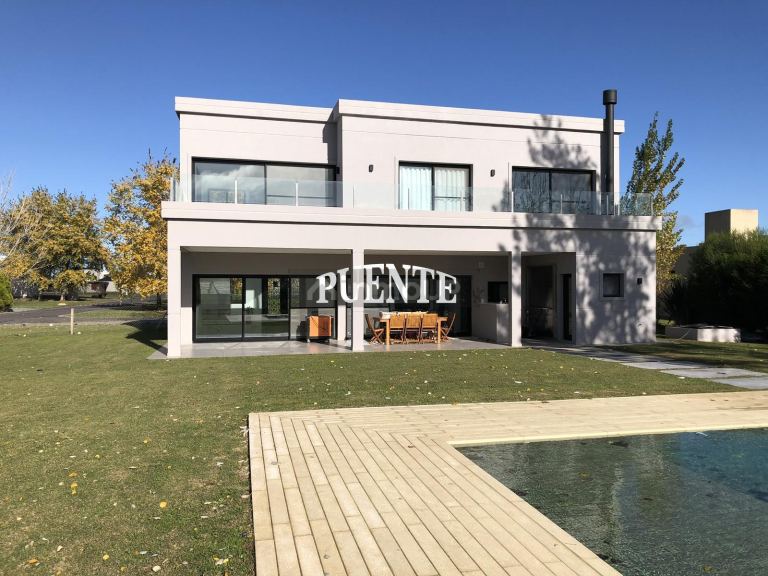 Casa en Venta en San Vicente, G.B.A. Zona Sur