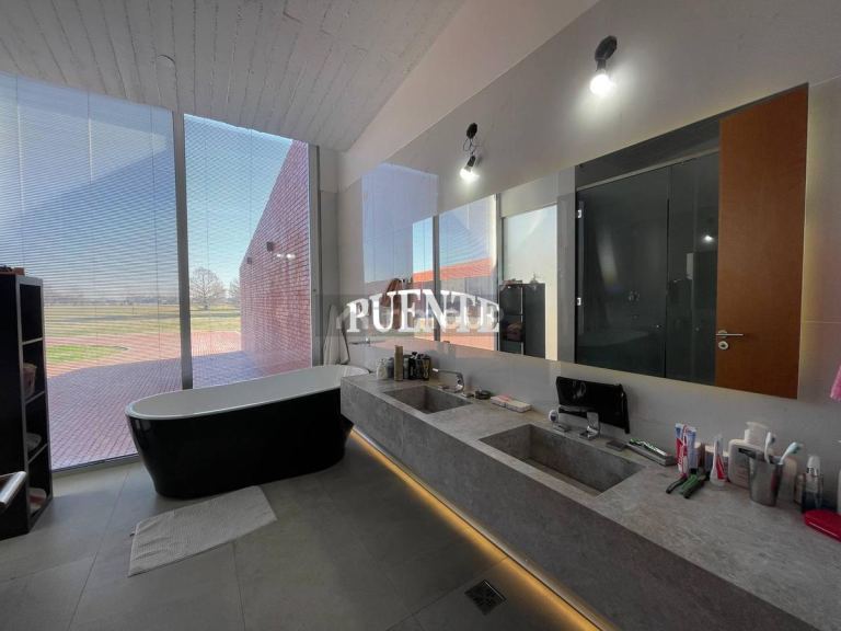 Casa en Venta en Ezeiza, G.B.A. Zona Sur