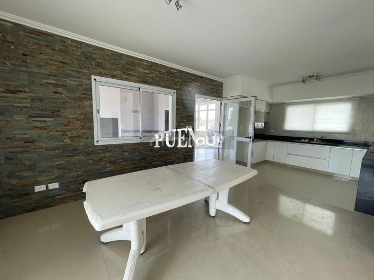 Casa en Alquiler en San Vicente, G.B.A. Zona Sur