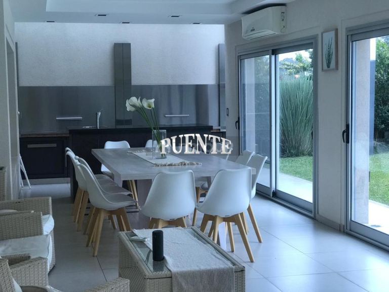 Casa en Venta en Esteban Echeverria, G.B.A. Zona Sur