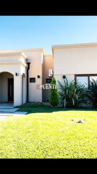 Casa en Venta en Esteban Echeverria, G.B.A. Zona Sur