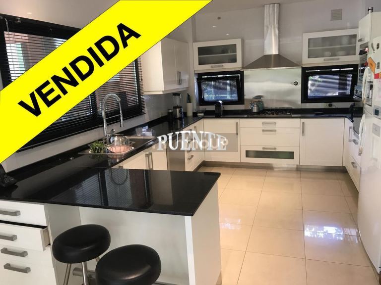 Casa en Venta en Esteban Echeverria, G.B.A. Zona Sur