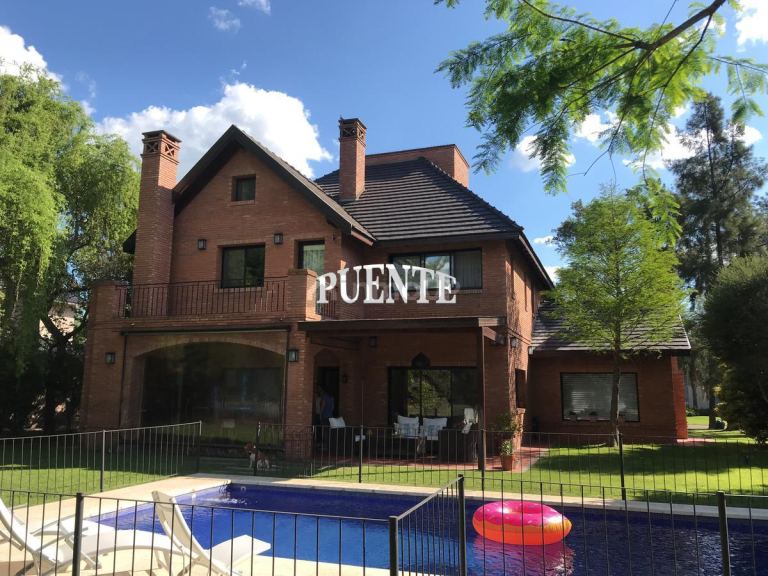 Casa en Venta en Esteban Echeverria, G.B.A. Zona Sur