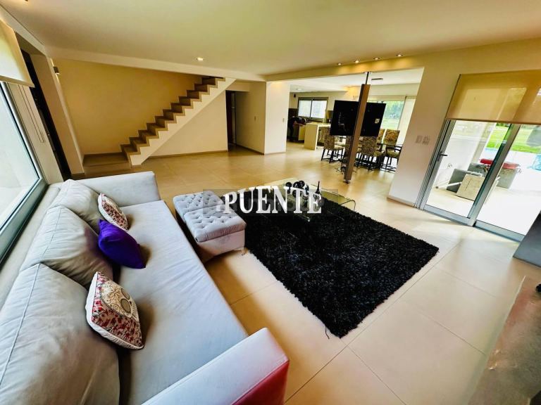 Casa en Venta en Esteban Echeverria, G.B.A. Zona Sur