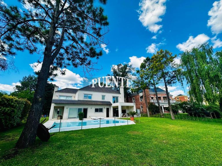 Casa en Venta en Esteban Echeverria, G.B.A. Zona Sur