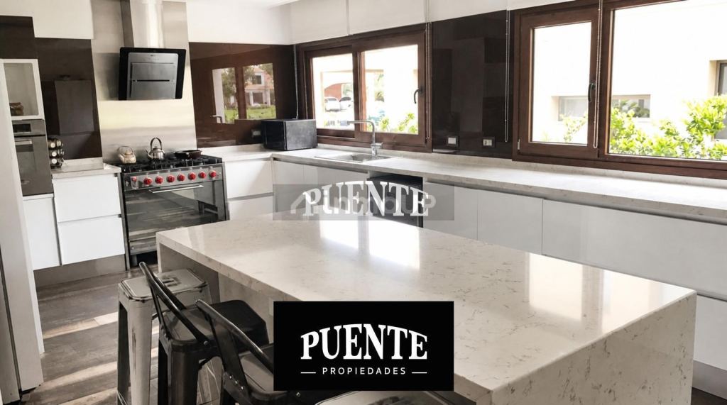 Casa en Venta en Esteban Echeverria, G.B.A. Zona Sur