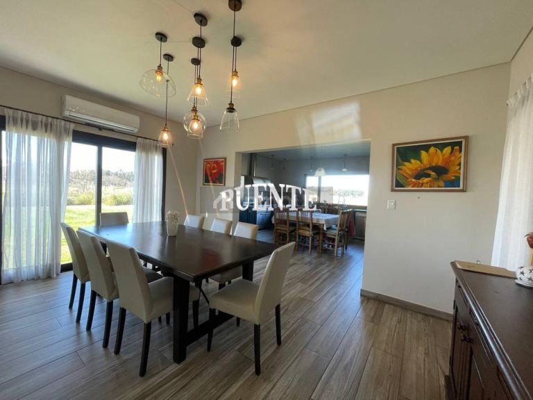 Casa en Venta en Ezeiza, G.B.A. Zona Sur
