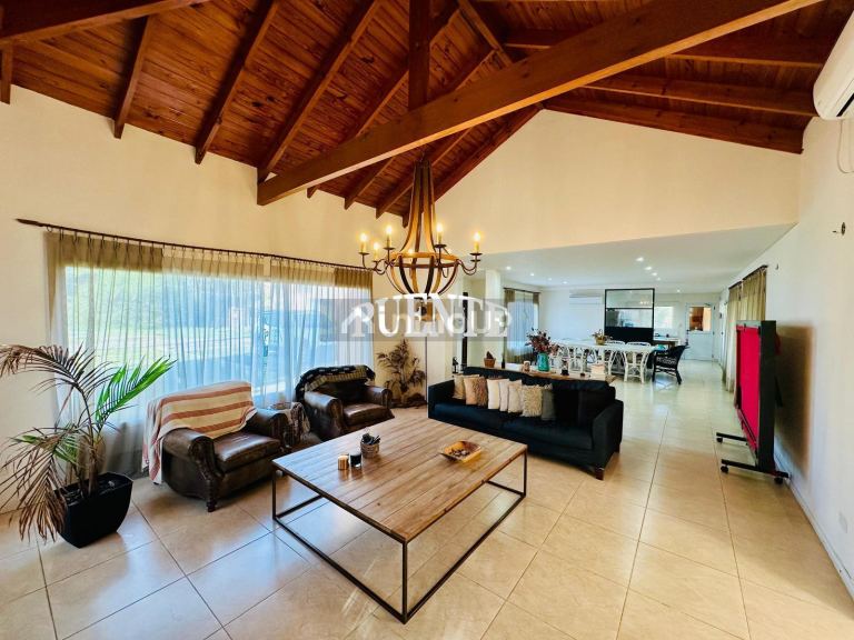 Casa en Venta en San Vicente, G.B.A. Zona Sur