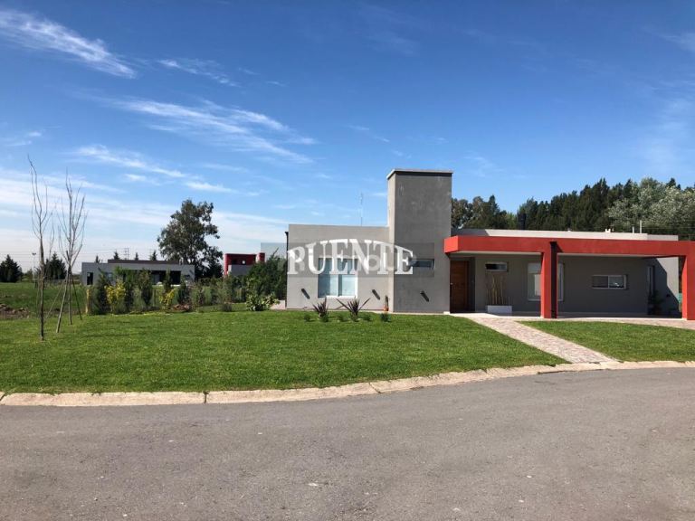 Casa en Venta en Ezeiza, G.B.A. Zona Sur
