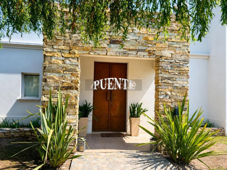 Casa en Alquiler en Esteban Echeverria, G.B.A. Zona Sur