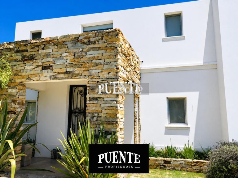 Casa en Alquiler en Esteban Echeverria, G.B.A. Zona Sur