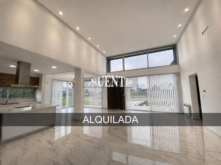Casa en Alquiler en Ezeiza, G.B.A. Zona Sur