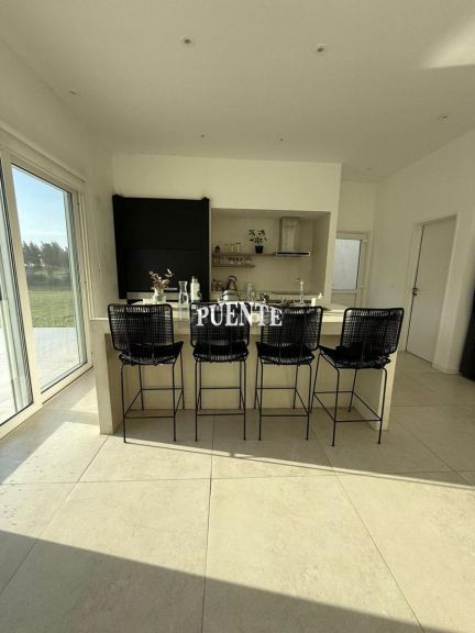 Casa en Venta en San Vicente, G.B.A. Zona Sur