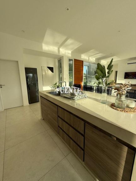 Casa en Venta en San Vicente, G.B.A. Zona Sur